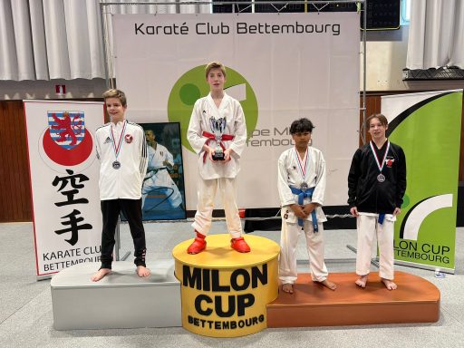 Reinier op het erepodium tijdens de Miloncup